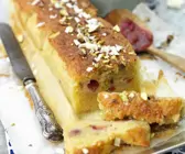 Rhabarberkuchen mit Nuss-Topping