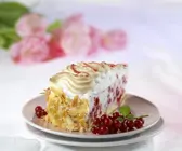 Johannisbeer-Baiser-Kuchen