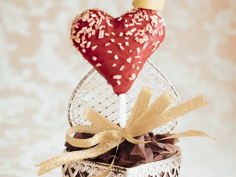 Cake Pop in Herzform