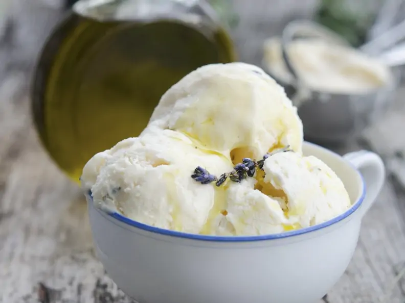 Lavendeleiscreme