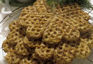 Pikante Kartoffelwaffeln mit Gurkendip