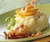 Kartoffel-Sellerie-Stampf mit Apfel und Bacon