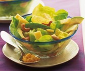 Salat mit Bergkäse