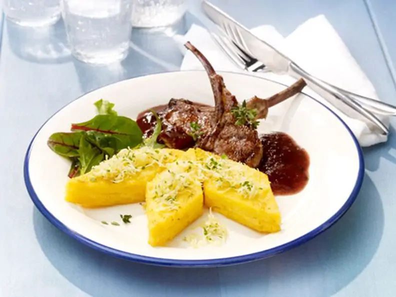 Lammkoteletts mit Noord Hollander Polenta-Rauten