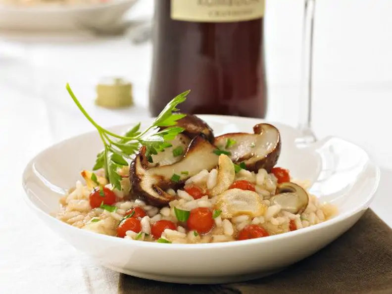 Steinpilz-Risotto mit Vogelbeeren