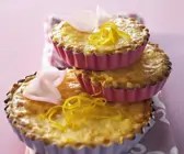 Rosenkuchen mit Mandelmilch und Zitrone