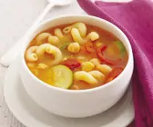 Nudel-Tomaten-Suppe mit Kichererbsen