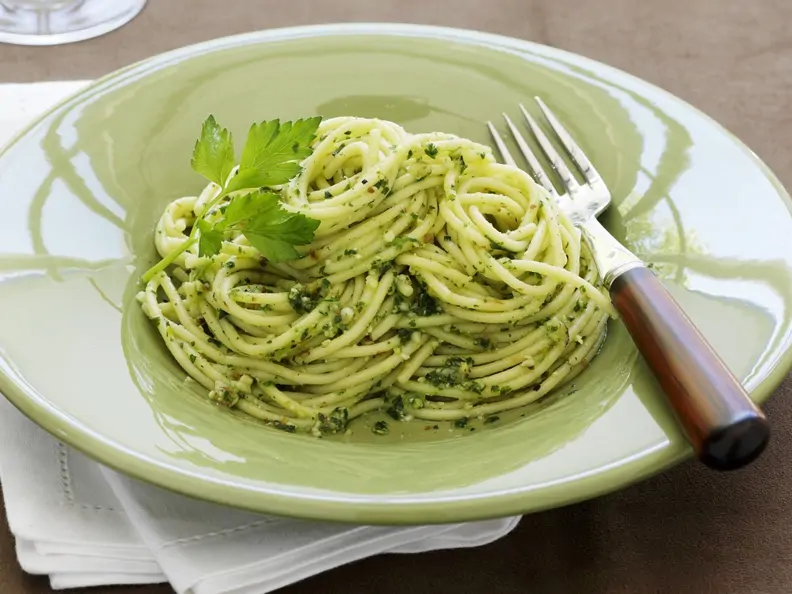 Pasta mit Petersilien-Pesto