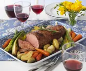 Braten vom Kalb mit buntem Gemüse
