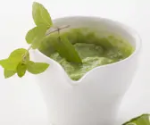 Minz-Erbsen-Sauce