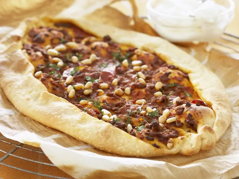 Pizza auf Türkische Art (Lahmacun)