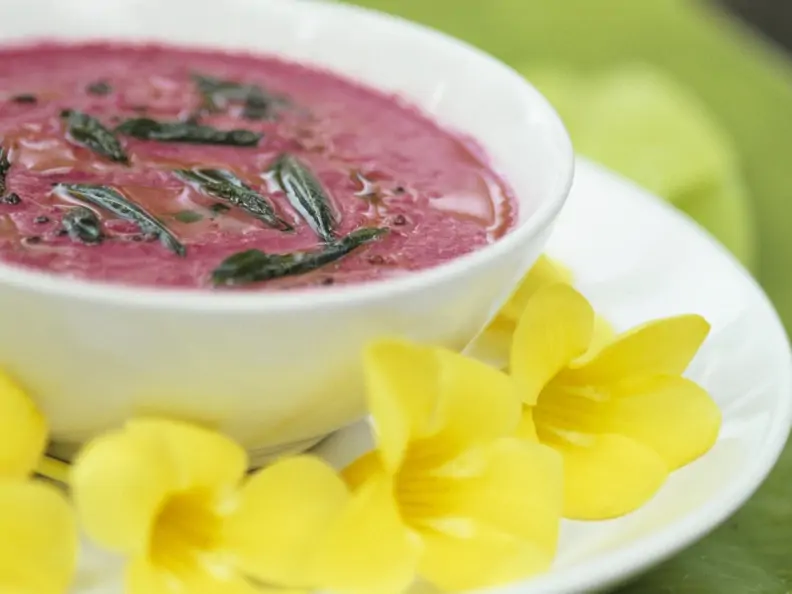 Rote-Bete-Suppe mit Curry