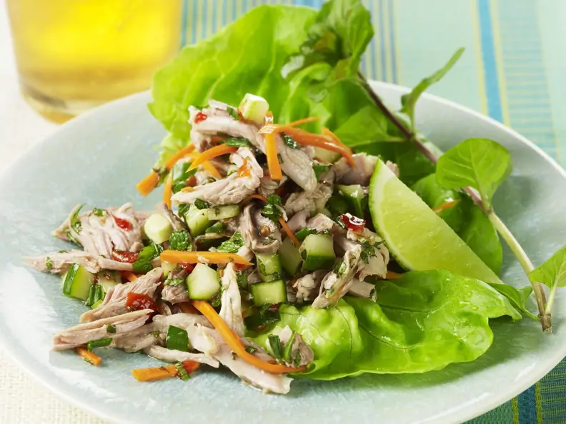 Wrap auf thailändische Art mit Pute und Limetten-Bier-Vinaigrette