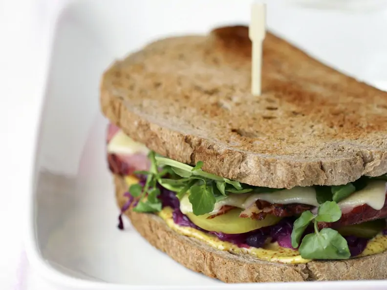 Sandwich mit Corned Beef
