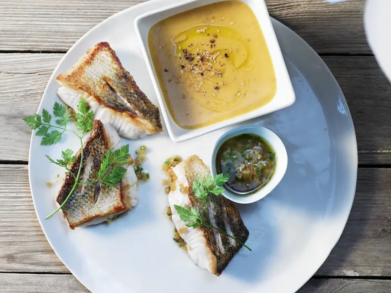 Gebratener Snapper mit Macadamianusssoße