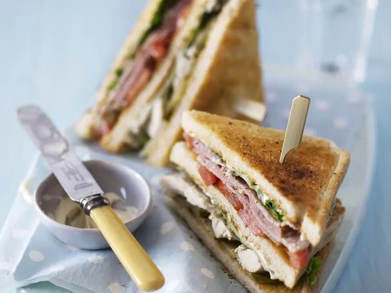 Hähnchenbrust-Sandwich