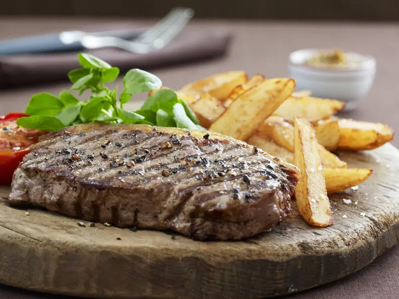 Rinderlende mit Pommes Frites