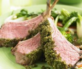 Lammchops mit Kräuterkruste