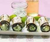 Gegrillte Auberginenröllchen mit Basilikumcreme