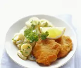 Schnitzel "Wiener Art" mit Kartoffelsalat