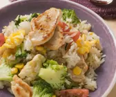 Gemüsereis mit Hähnchenfleisch