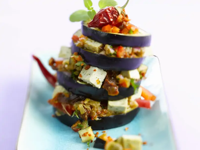 Aubergine mit Tofu und Gemüse