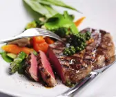 Gegrilltes Steak mit grünem Pfeffer