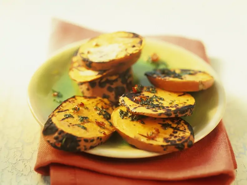Süßkartoffelscheiben vom Grill