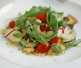 Bunter Gemüse-Minz-Salat