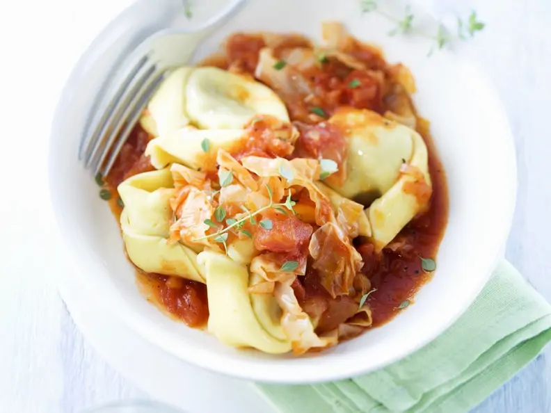 Gefüllte Nudeln mit Kraut und Thymian