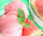 Melonen-Quark-Eis