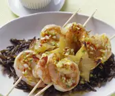 Garnelen-Karambole-Spieße mit Wildreis