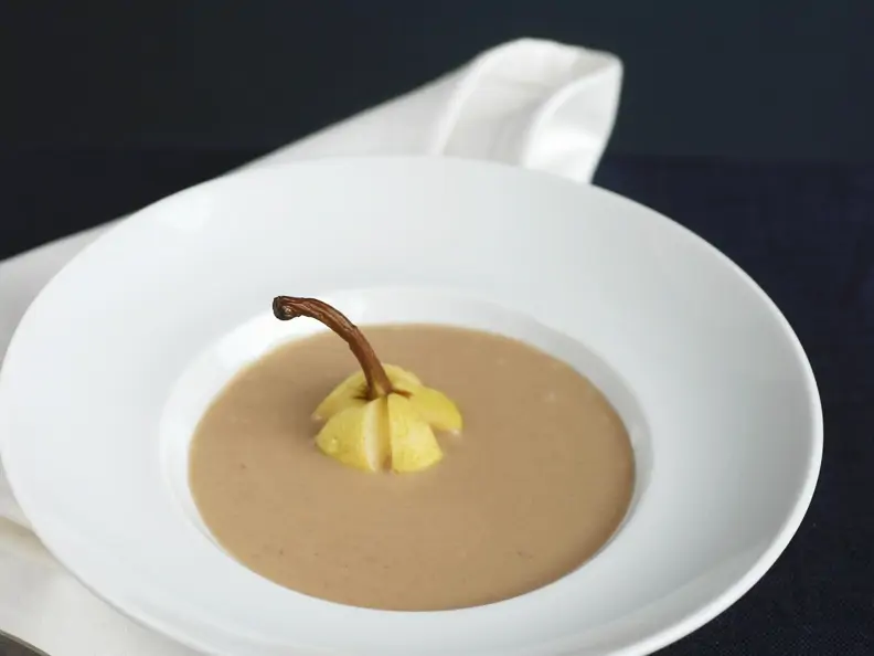 Birnen-Kastaniensuppe