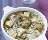 Hochzeitssuppe auf sächsische Art mit Hackfleischbällchen