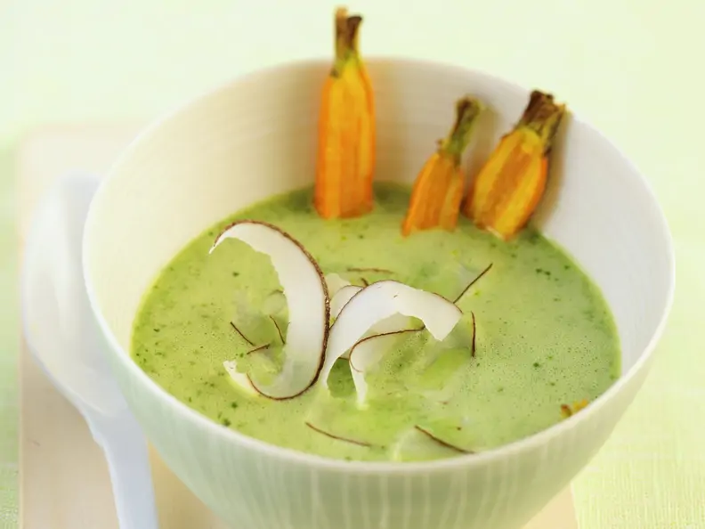 Spinatcremesuppe mit Kokos und Karotten