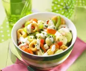 Vegetarischer Tortellini-Salat