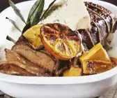 Rinderbraten mit Butternut-Kürbis, Orangen und Blauschimmelkäse