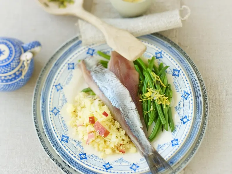 Matjes-Hering mit fruchtigem Couscous