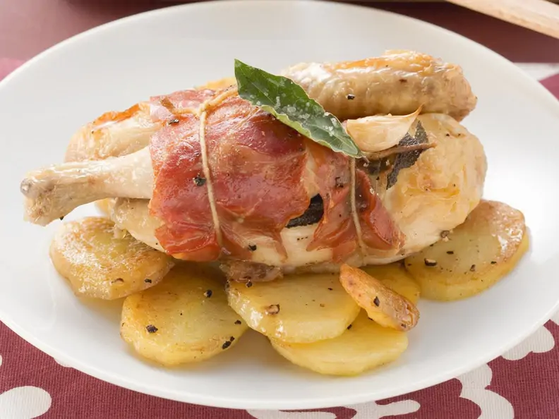 Stubenküken im Saltimbocca-Stil
