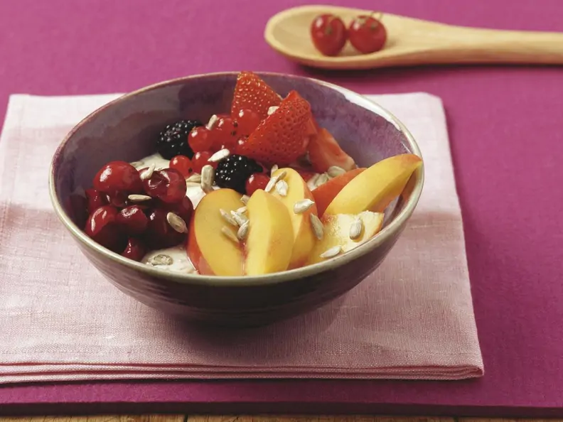Frischkornbrei mit Obst