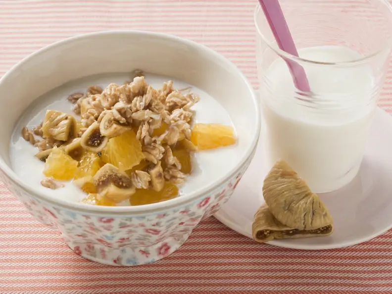 Müsli mit Feige und Orange