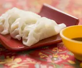 Teigtaschen aus Asien (Wan Tan) mit Sojasoße