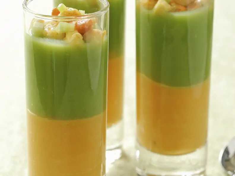 Brokkoli- und Kürbissuppe mit Meeresfrüchten