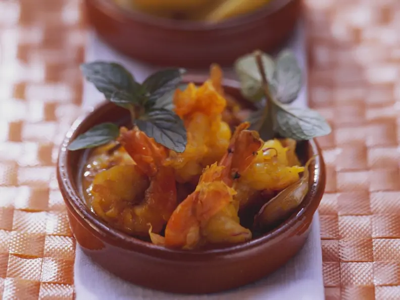 Safrangarnelen mit Tomatensauce