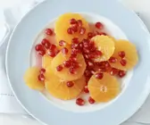 Orangensalat mit Granatapfelkernen