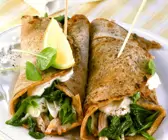 Wraps gefüllt mit Putenschinken und Spinat