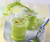 Kalte Gurkensuppe mit Joghurt