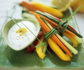 Gemüsesticks mit Oliven-Zitronen-Creme