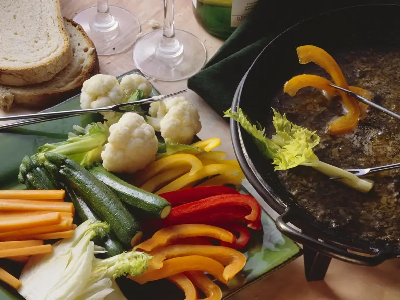 Knoblauch-Sardellen-Soße