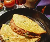 Pfannkuchen mit Hackfleischfüllung